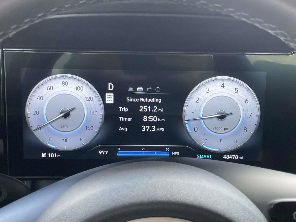 Certified 2025 Hyundai Elantra SEL FWD image 19