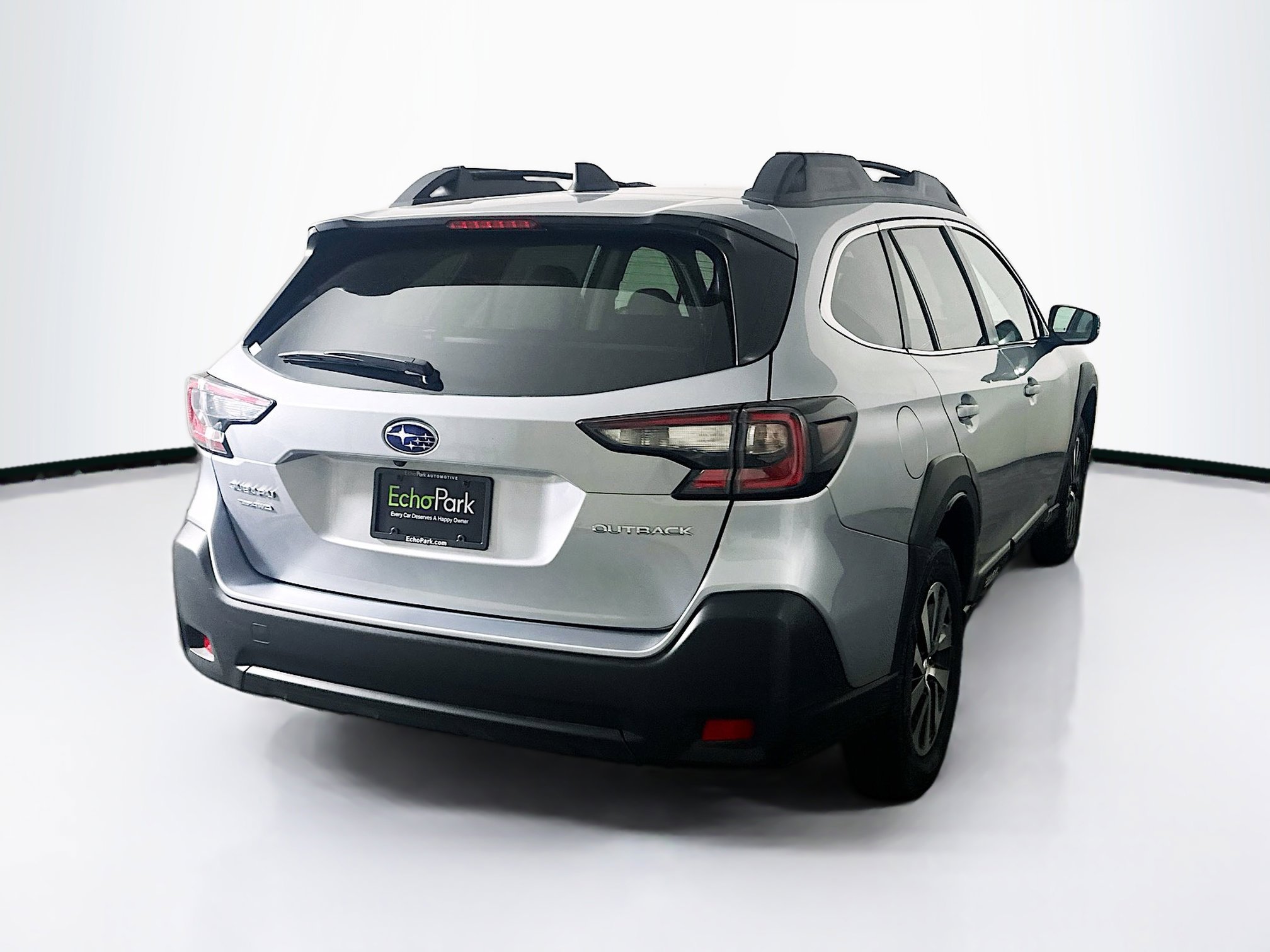 Used 2025 Subaru Outback Premium image 9