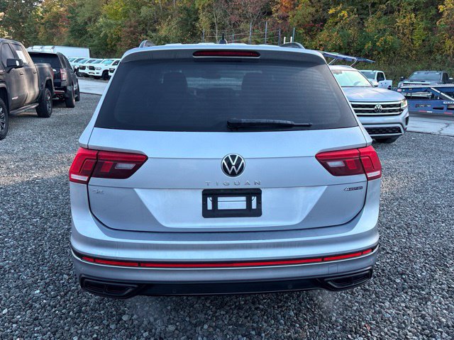Used 2023 Volkswagen Tiguan SE R-Line AWD/4WD image 4