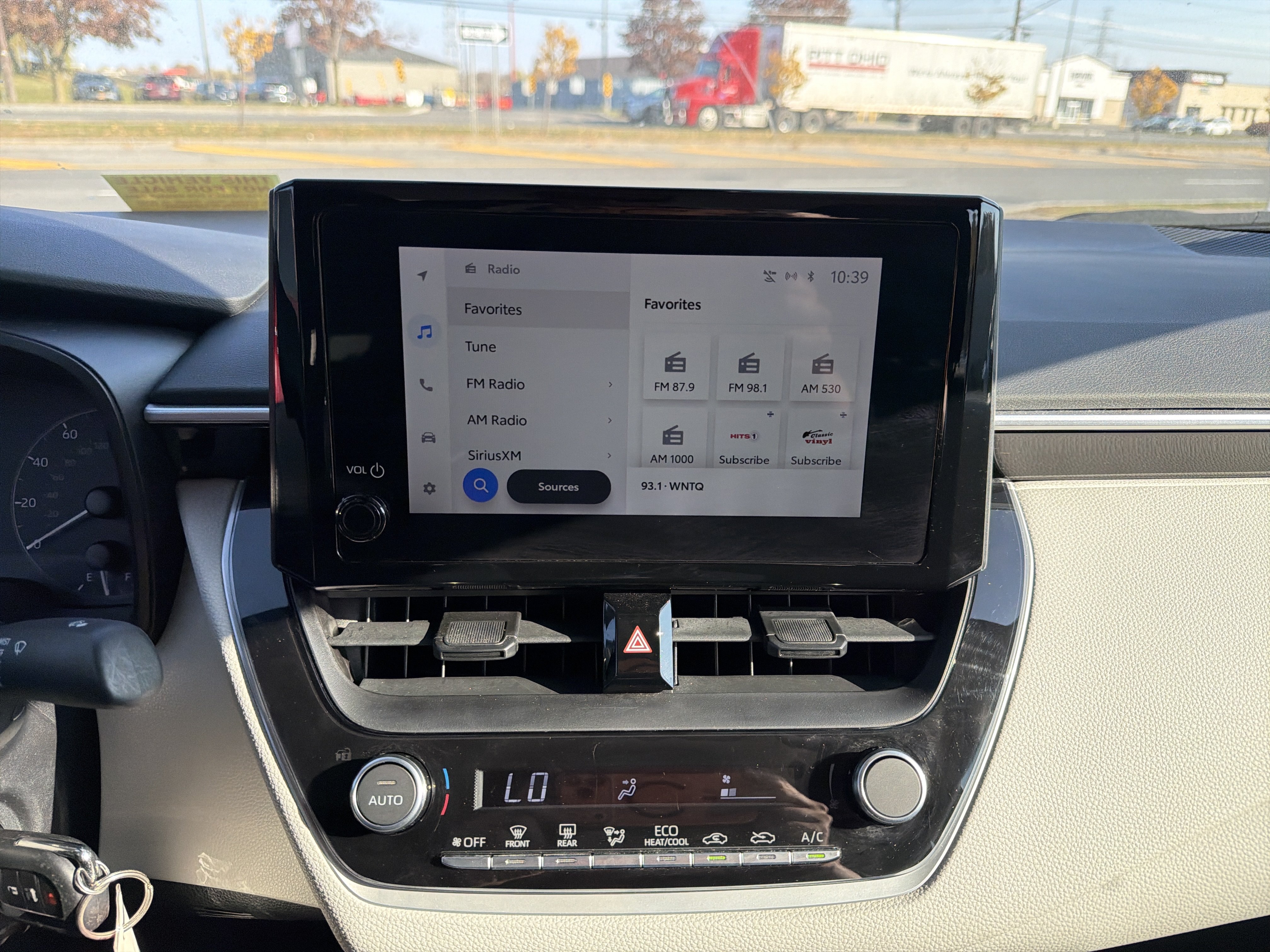 Used 2024 Toyota Corolla LE FWD image 16
