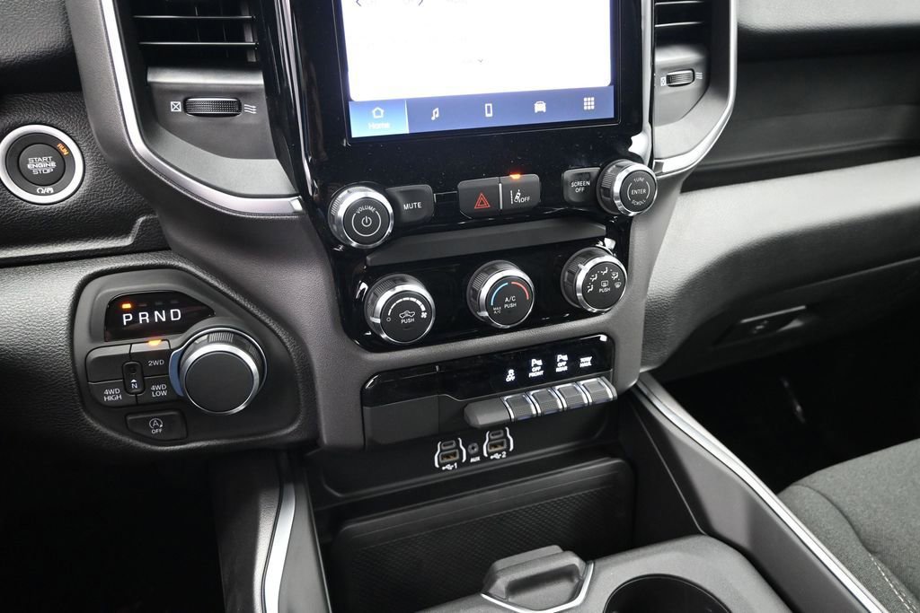 New 2026 RAM 1500 Express AWD/4WD image 14
