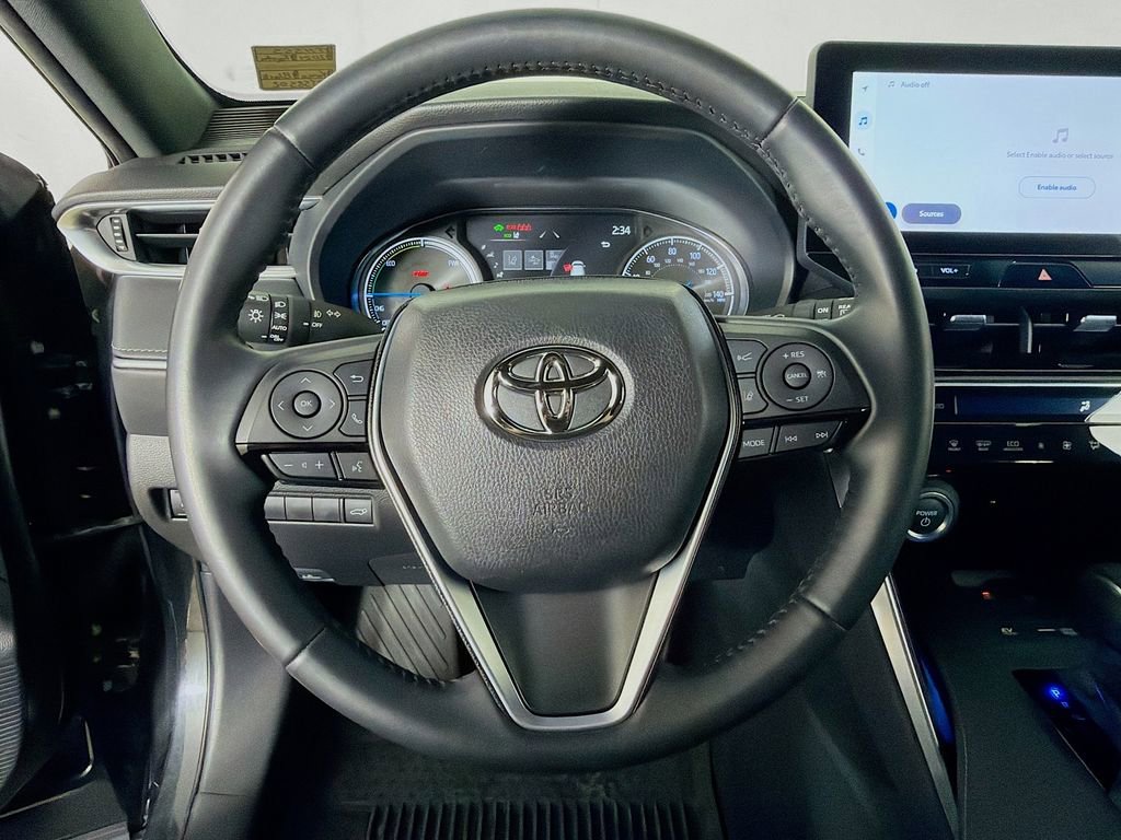 Used 2024 Toyota Venza Nightshade AWD/4WD image 13