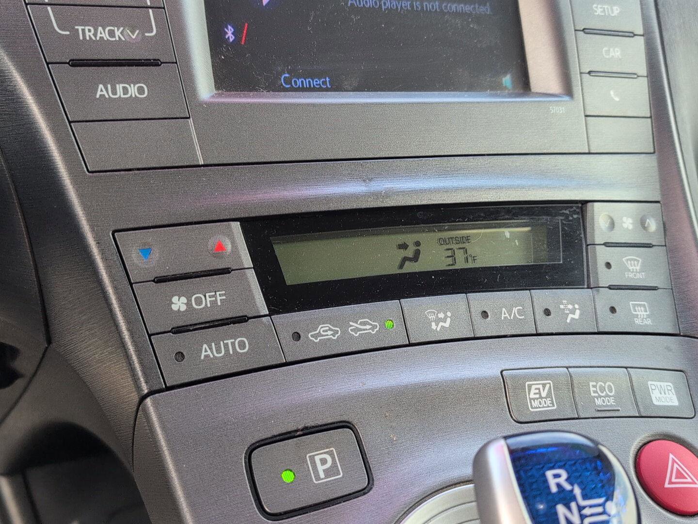 Used 2013 Toyota Prius Two image 28