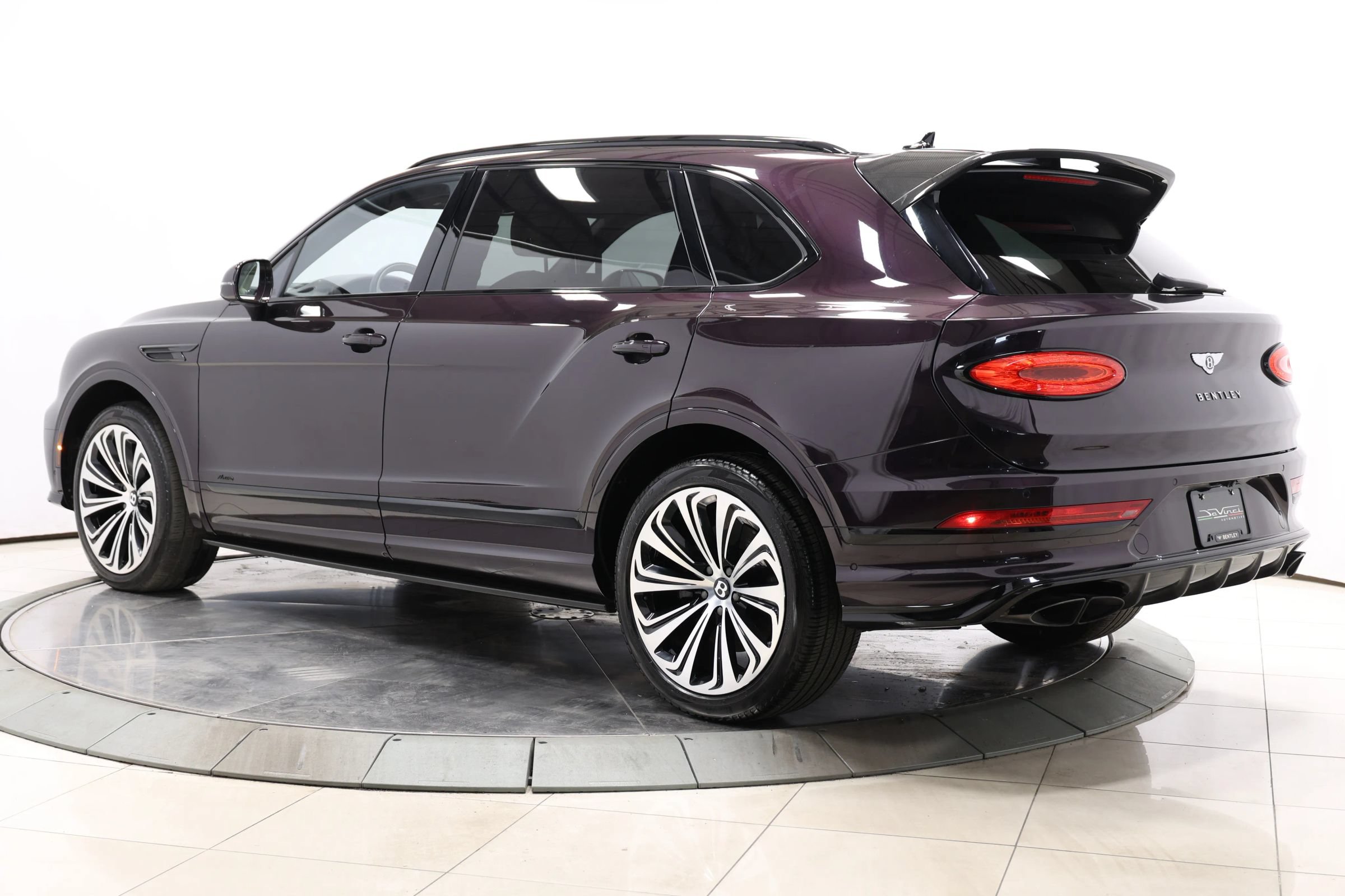 Used 2023 Bentley Bentayga Extended Wheelbase AWD/4WD image 82