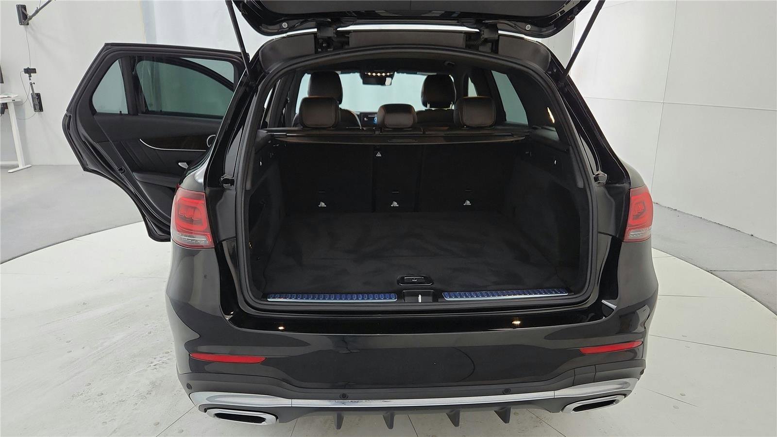 Used 2020 Mercedes-Benz GLC 300 4MATIC image 18