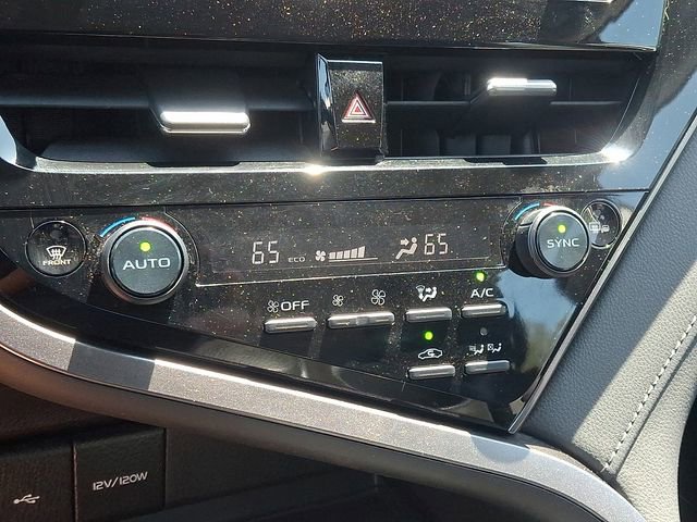 Used 2022 Toyota Camry LE FWD image 17