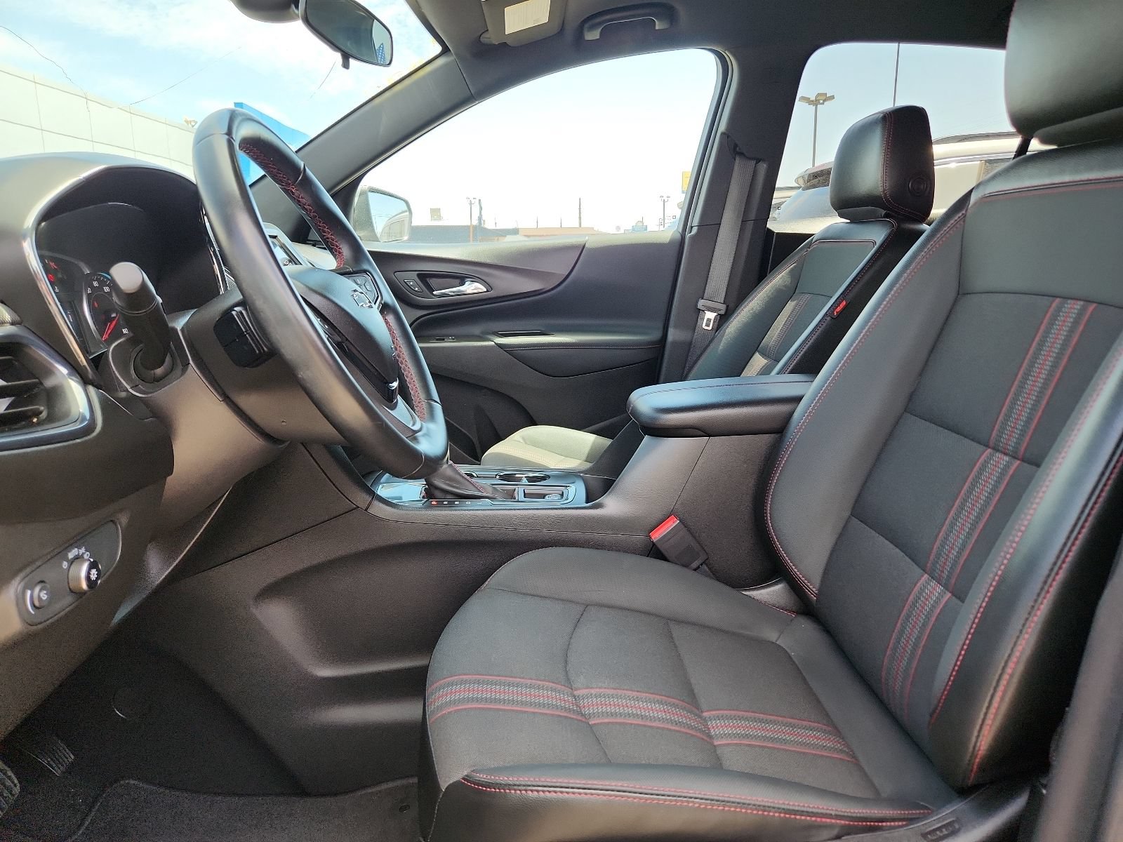 Used 2023 Chevrolet Equinox RS FWD image 11