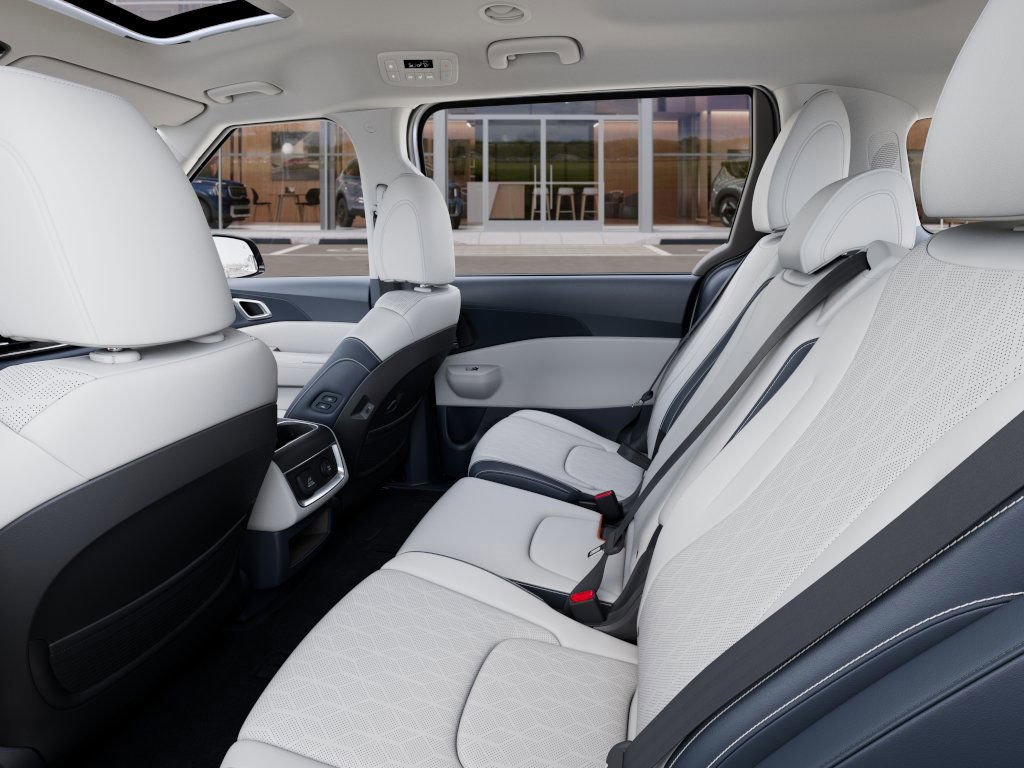 New 2026 Kia Carnival SX image 18