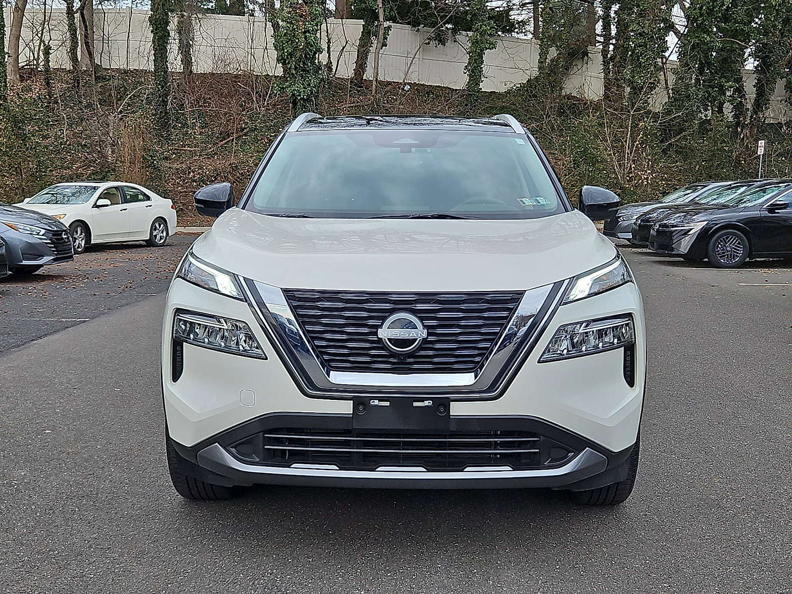 Certified 2023 Nissan Rogue SL image 2