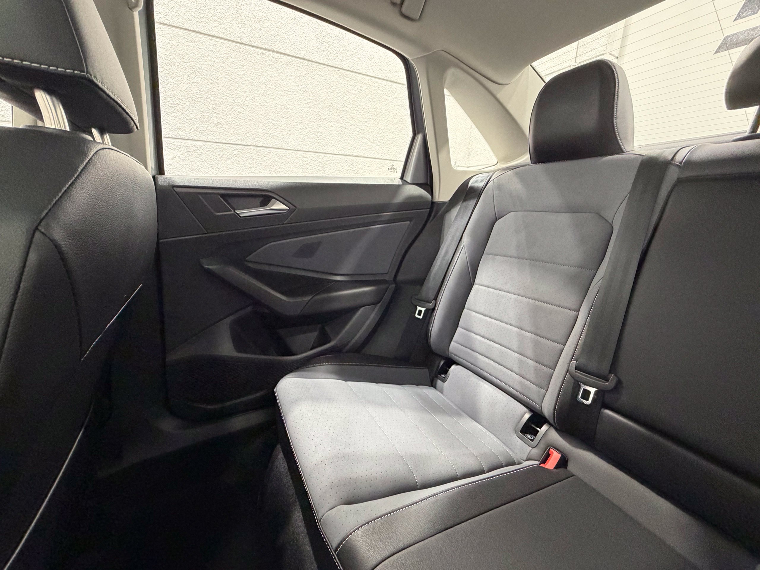 Certified 2026 Volkswagen Jetta SE FWD image 33