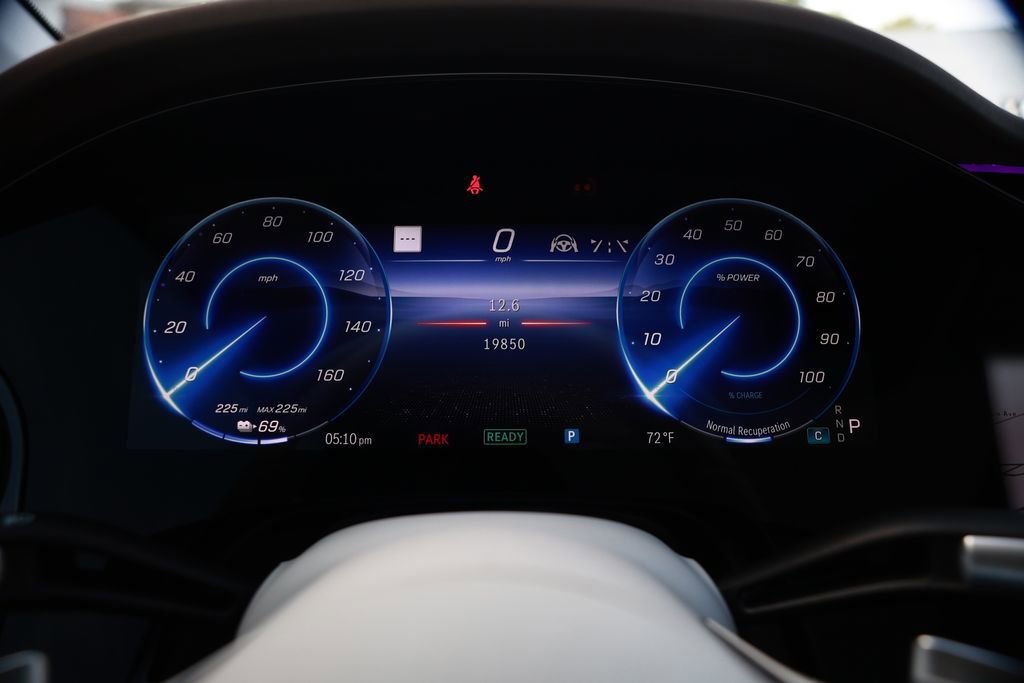 Used 2023 Mercedes-Benz EQS 580 4MATIC SUV image 19