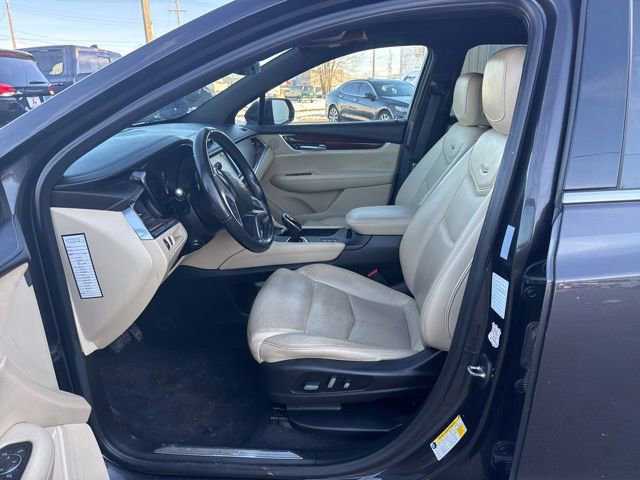 Used 2019 Cadillac XT5 Luxury image 10