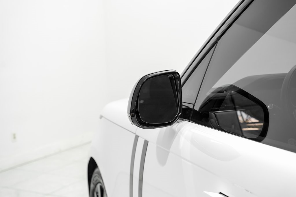 Used 2023 Land Rover Range Rover SE image 33