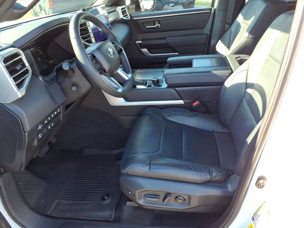 Used 2025 Toyota Tundra Platinum AWD/4WD image 5