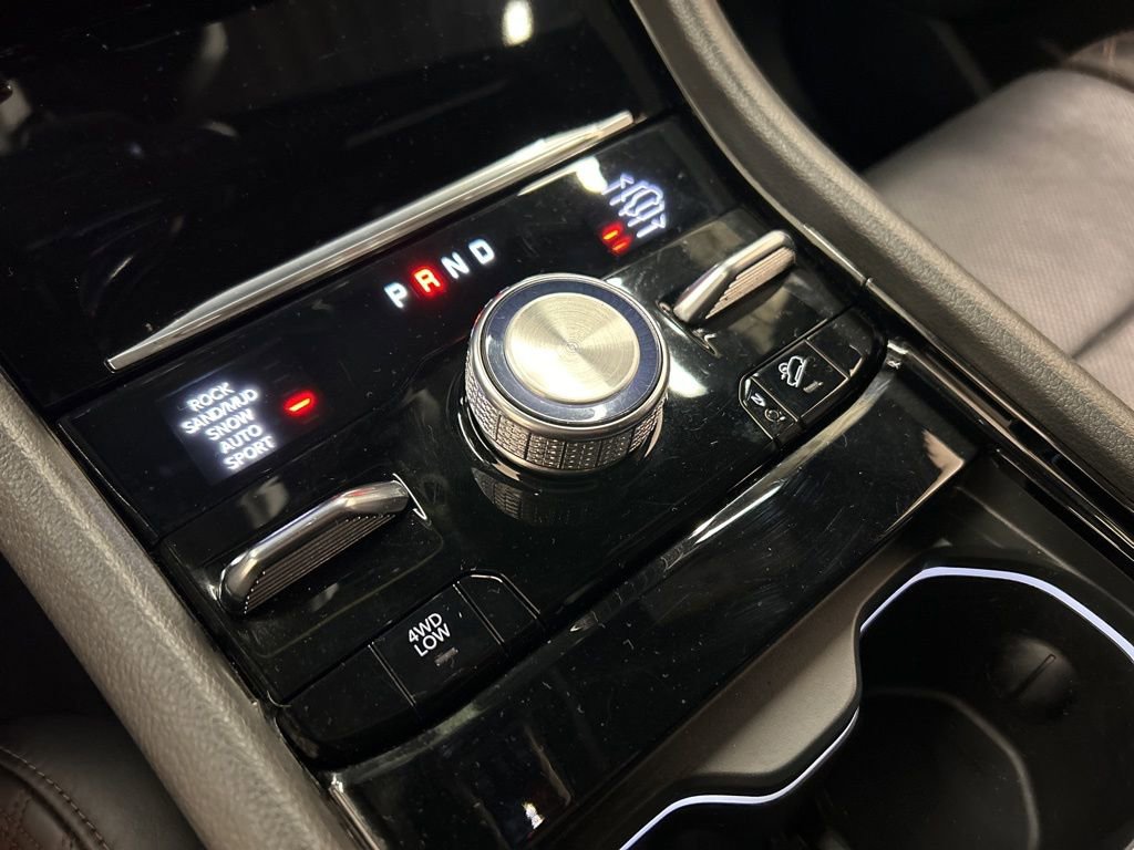 Used 2024 Jeep Grand Cherokee Summit w/ Adv Protech Group IV image 23