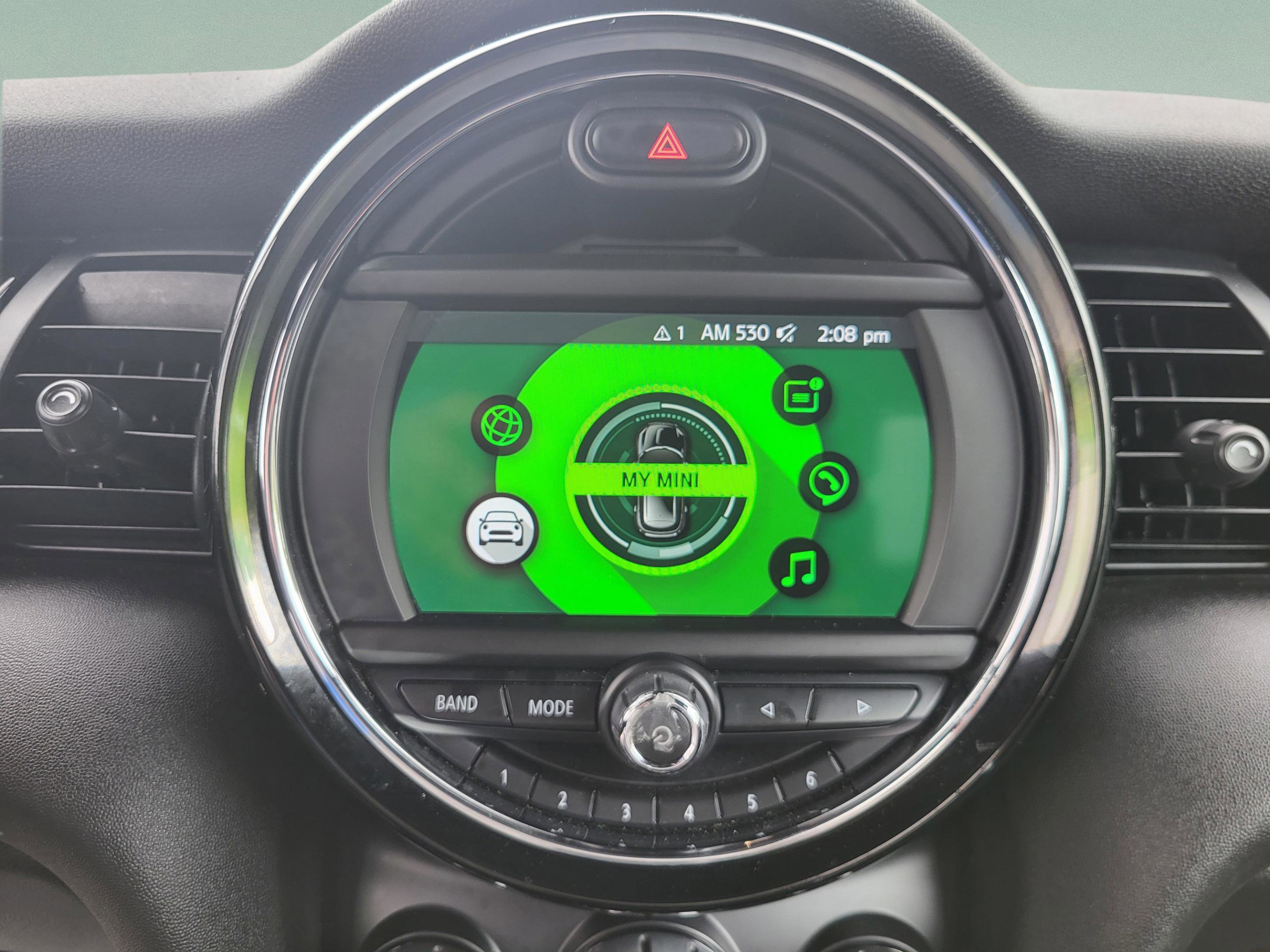 Used 2019 MINI Cooper Convertible w/ Premium Package image 45