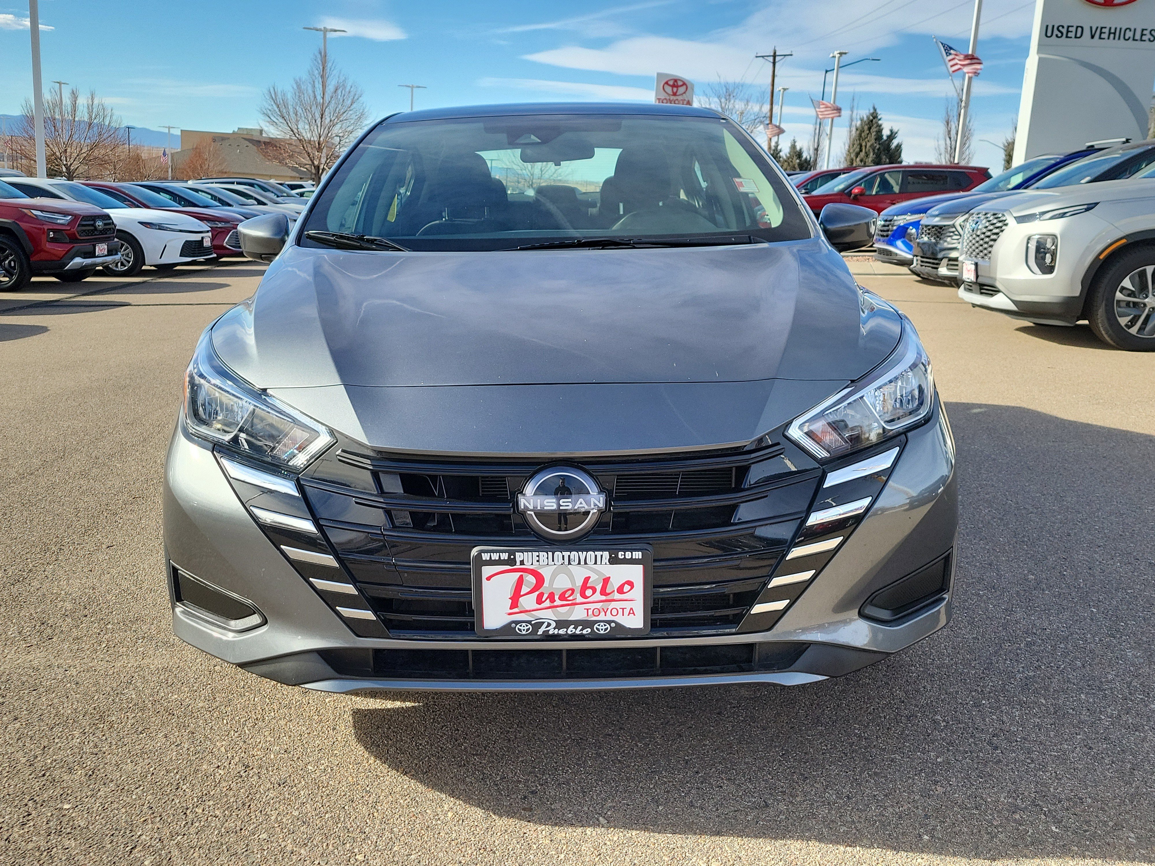 Used 2023 Nissan Versa SV image 5