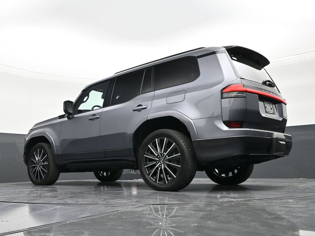 Used 2024 Lexus GX 550 w/ Cold Area Package image 22