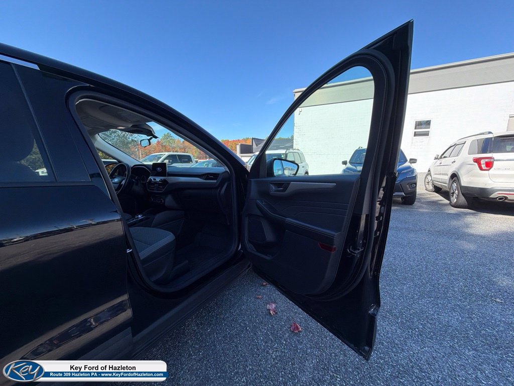 Used 2022 Ford Escape SE w/ Convenience Package AWD/4WD image 19