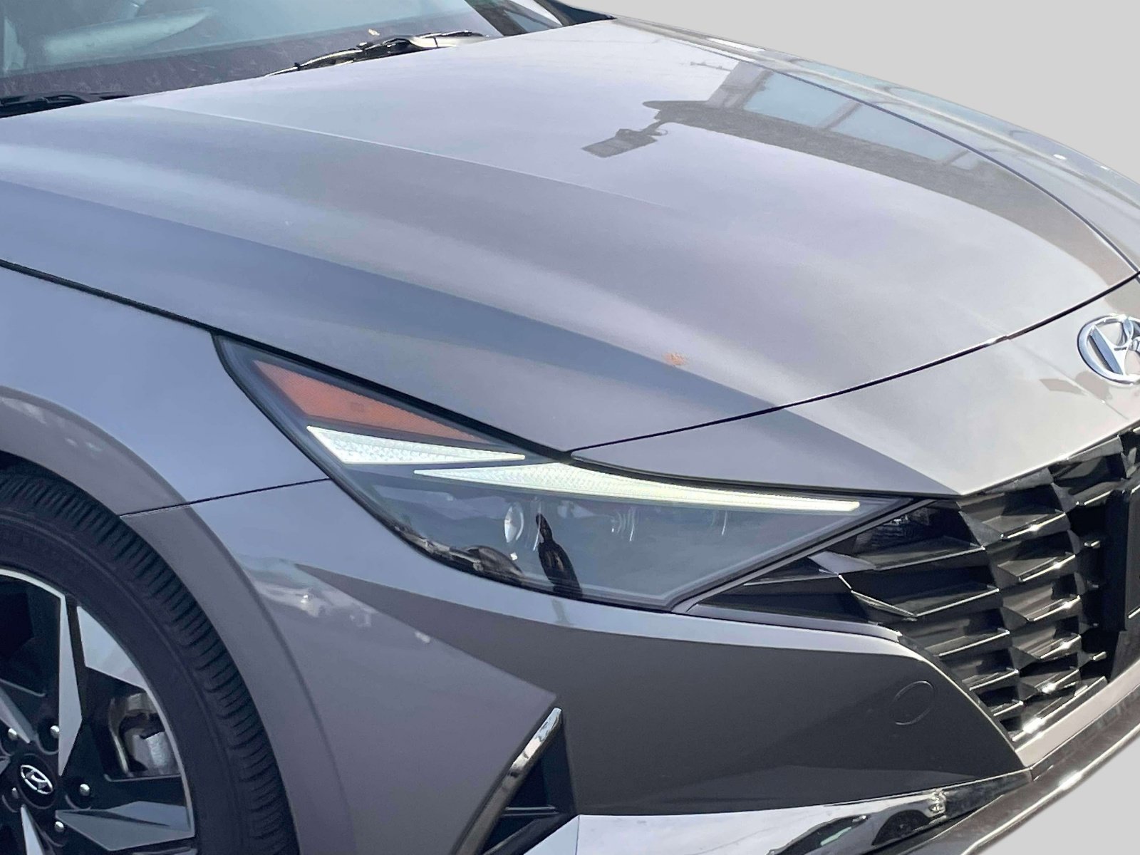 Used 2023 Hyundai Elantra Limited FWD image 9