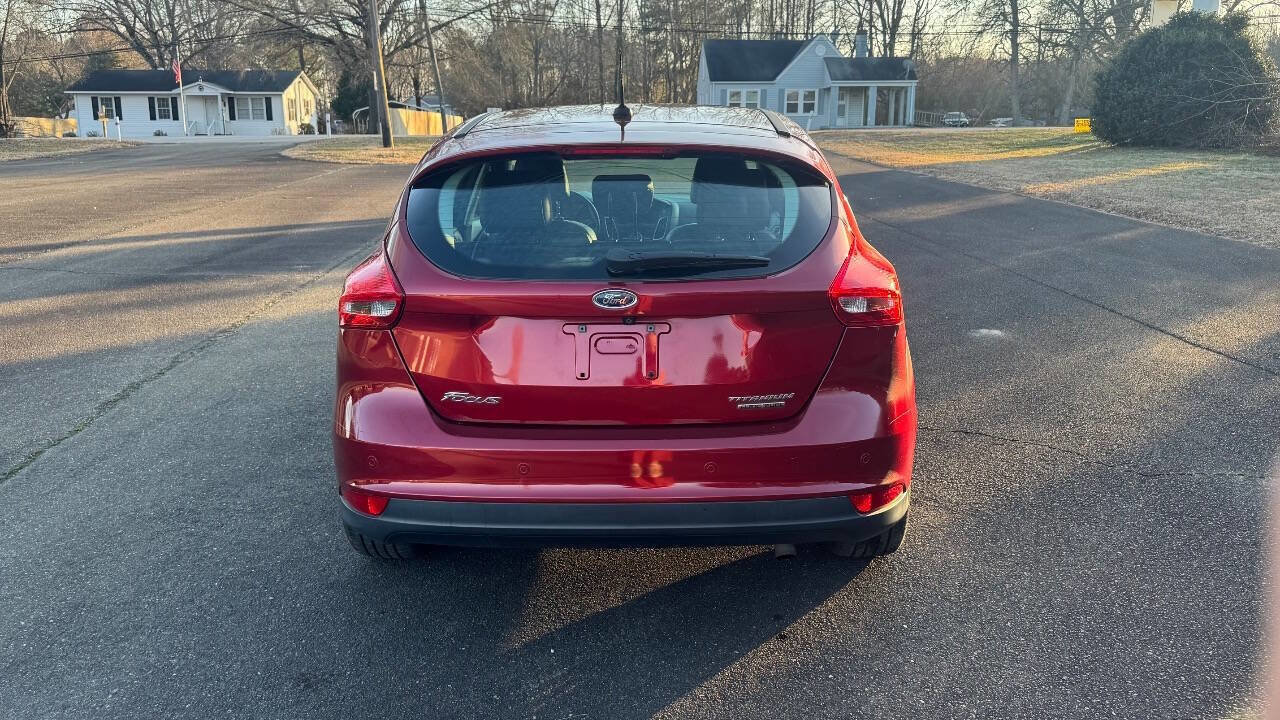 Used 2015 Ford Focus Titanium image 7