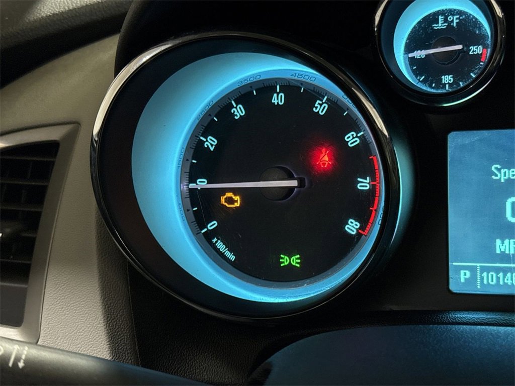 Used 2013 Buick Verano image 32