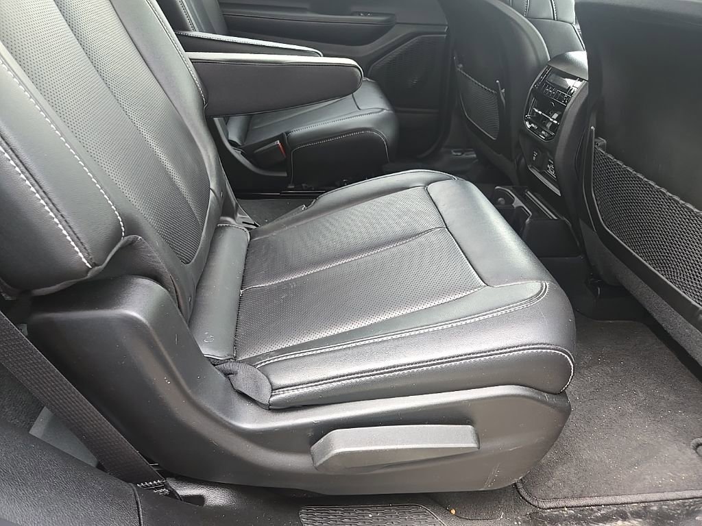 Used 2025 Jeep Grand Cherokee L Limited w/ Luxury Tech Group II image 83