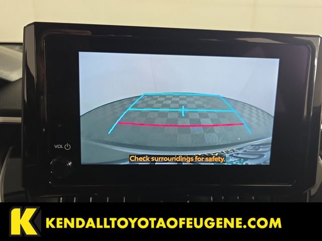 Used 2025 Toyota Corolla Cross LE FWD image 14