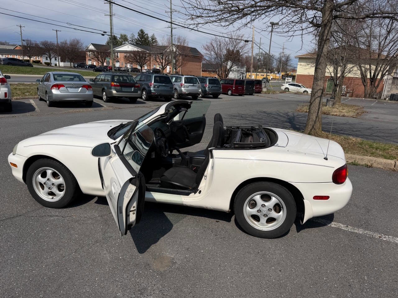 Used 1999 MAZDA MX-5 Miata image 10