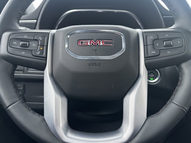 Used 2023 GMC Yukon XL SLT w/ SLT Premium Package image 18