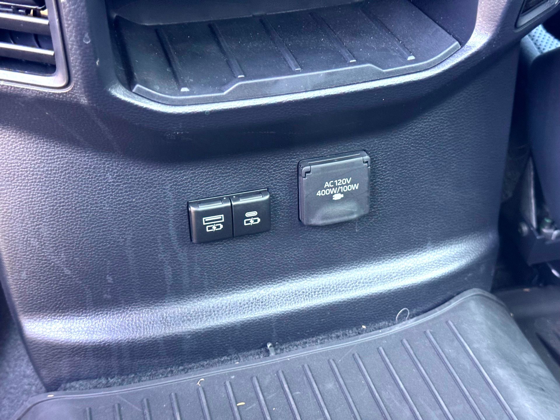 Used 2025 Toyota Tundra Limited image 21