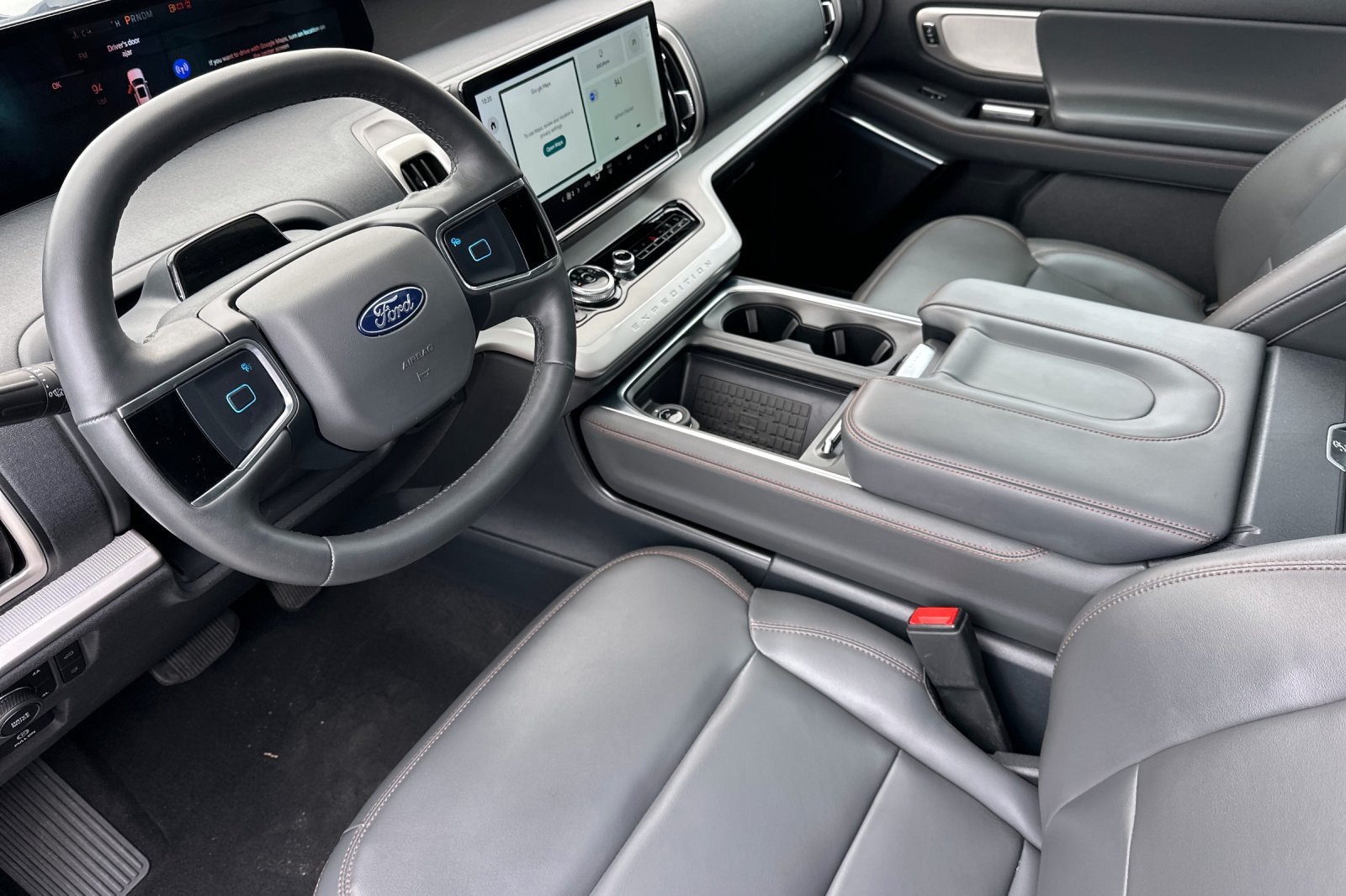 Used 2025 Ford Expedition Active AWD/4WD image 9