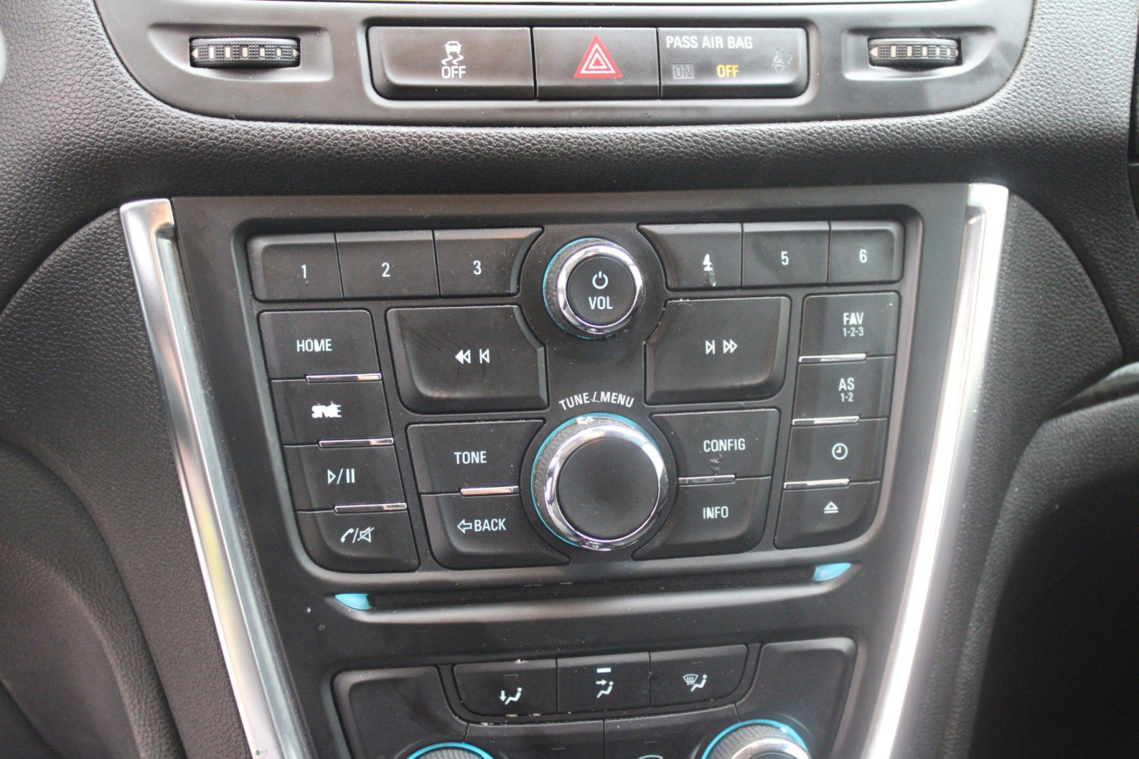 Used 2016 Buick Encore FWD image 26