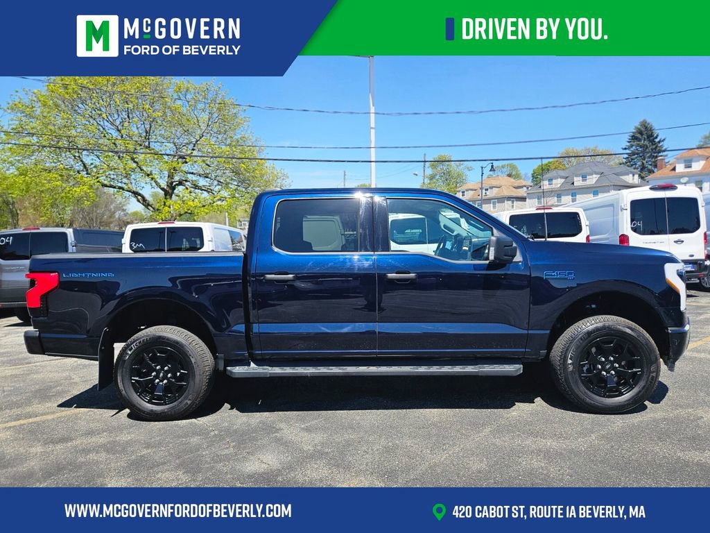 Used 2025 Ford F150 Lightning XLT AWD/4WD image 7