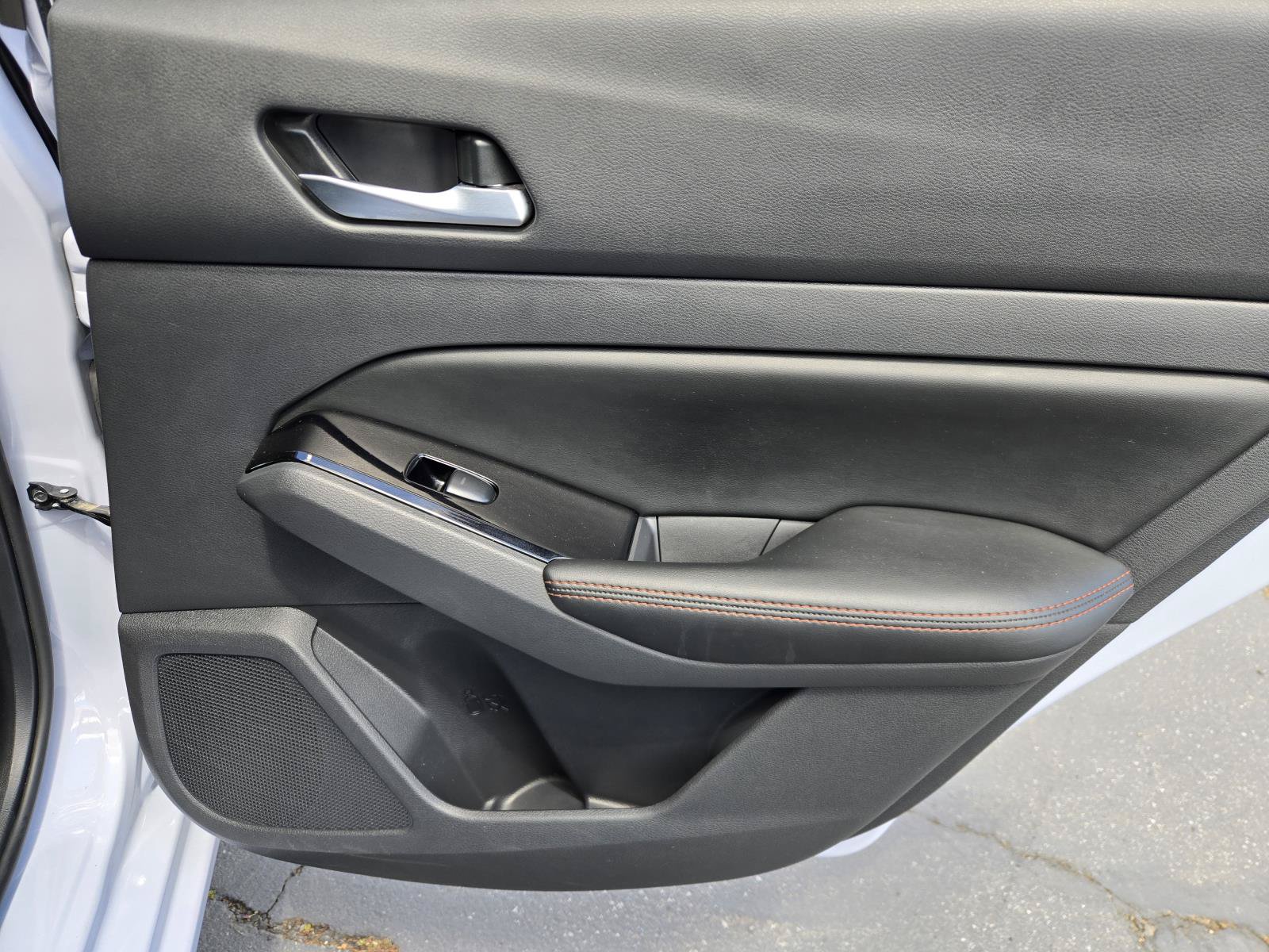 Used 2025 Nissan Altima 2.5 SR FWD image 30