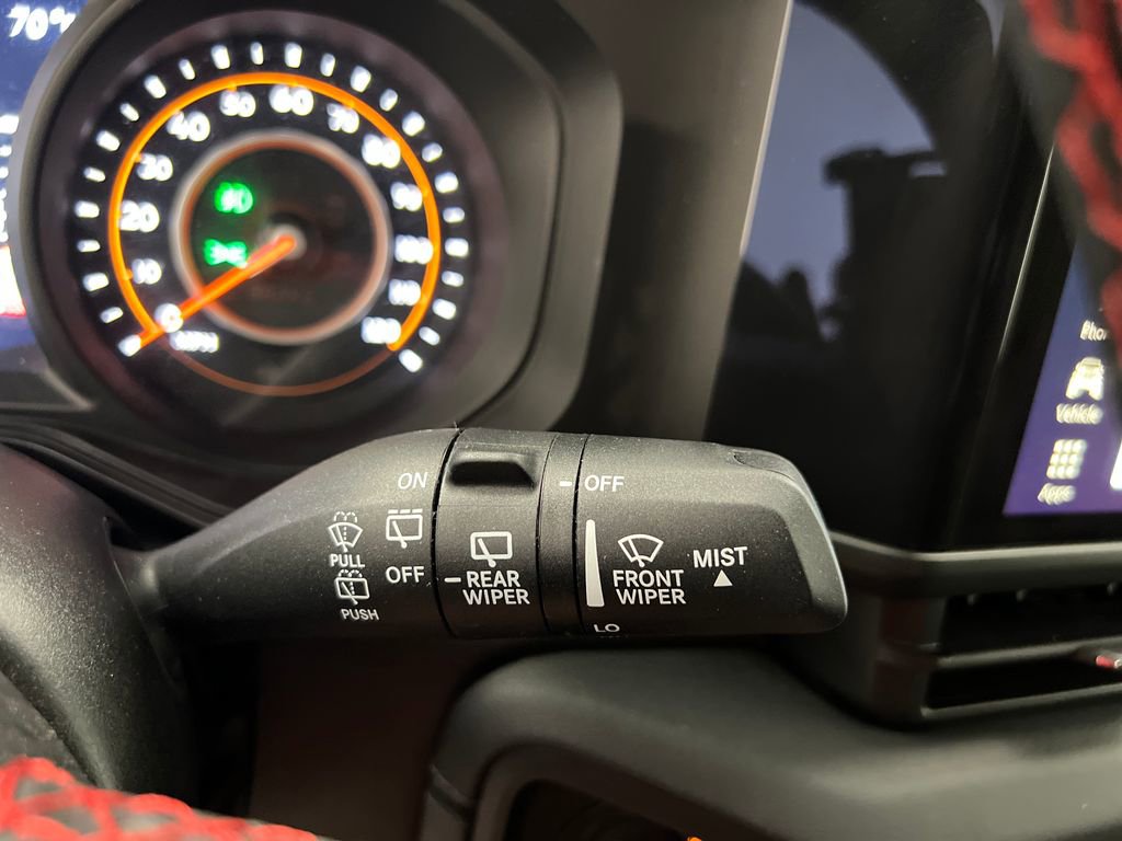 Used 2024 Jeep Wrangler Unlimited Rubicon w/ XTREMEE 35" Tire Package AWD/4WD image 40