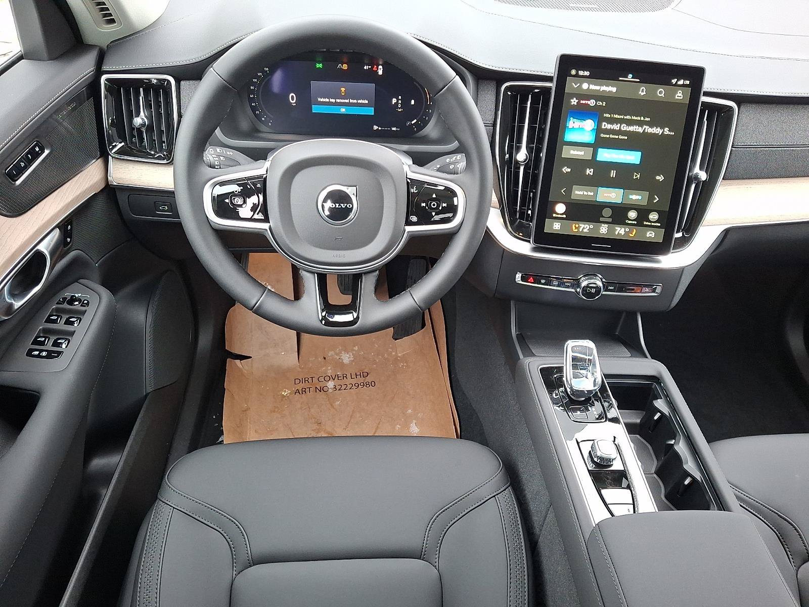 New 2026 Volvo XC90 B5 Plus AWD/4WD image 8