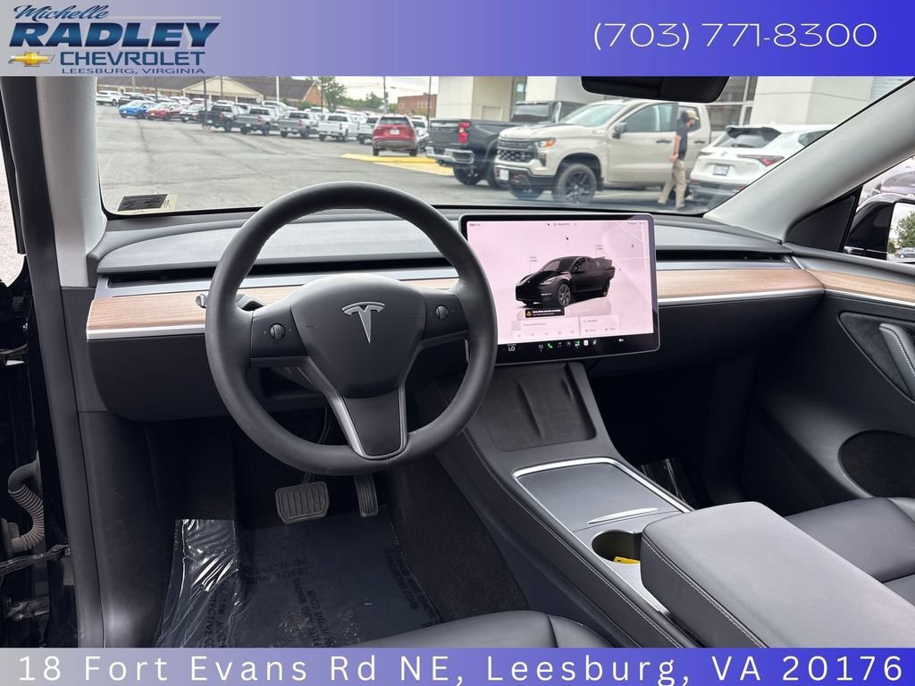 Used 2025 Tesla Model Y Long Range AWD/4WD image 15