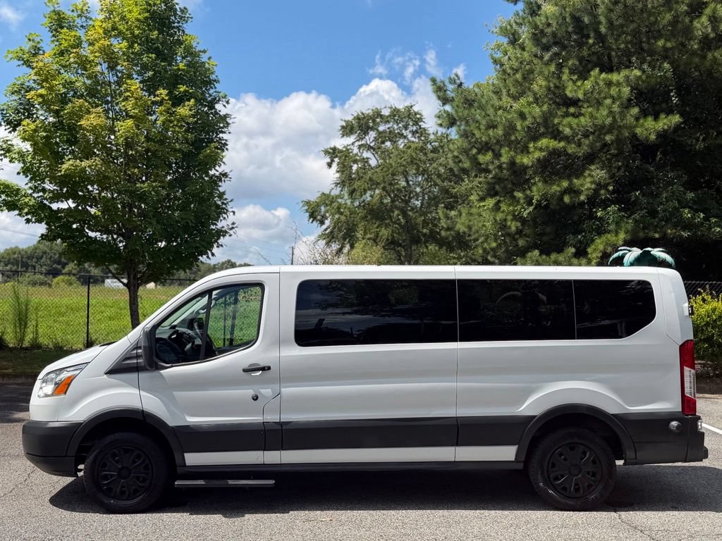 Used 2018 Ford Transit 350 XLT RWD image 2