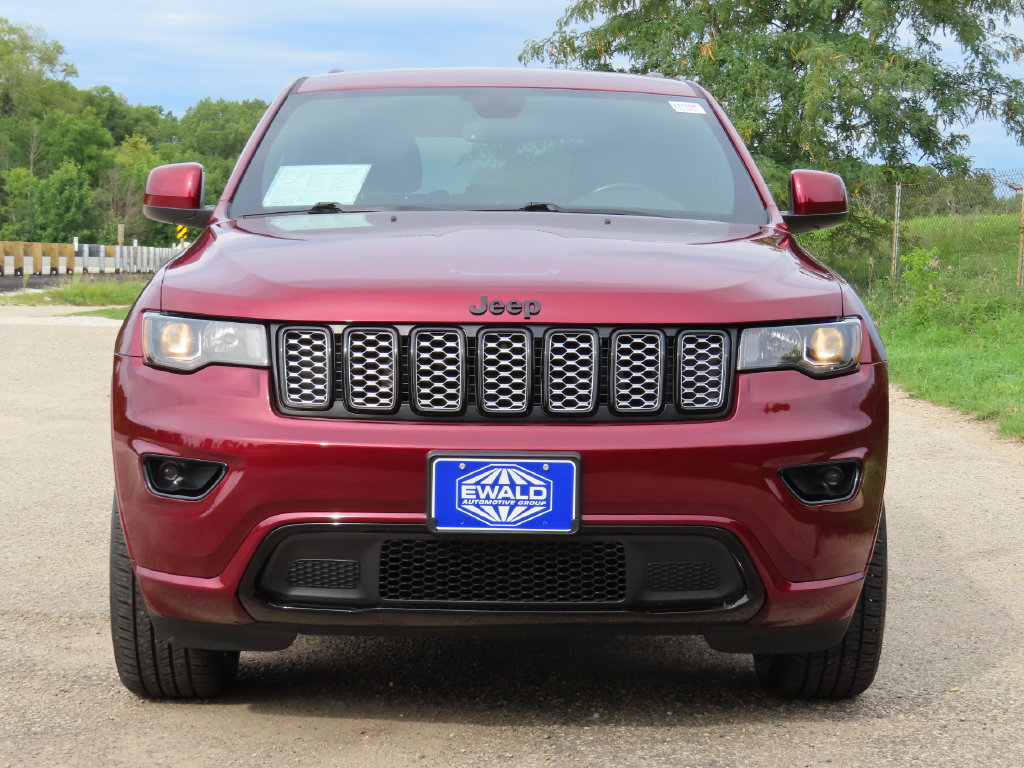 Used 2022 Jeep Grand Cherokee Laredo X AWD/4WD image 15