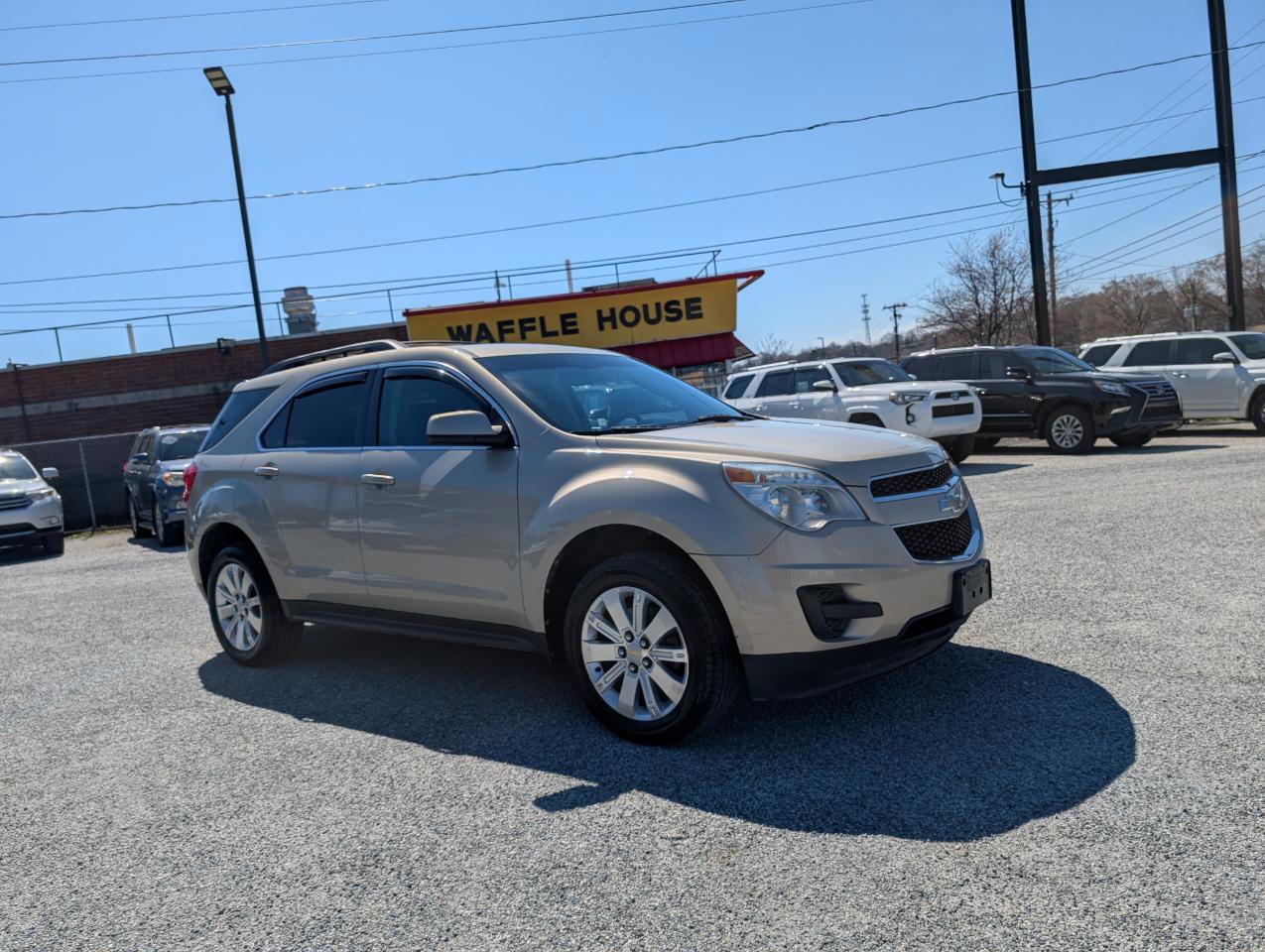 Used 2011 Chevrolet Equinox LT w/ Driver Convenience Package image 3