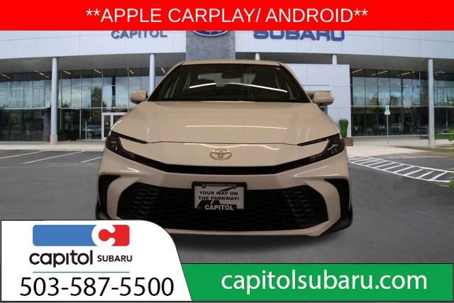 Used 2025 Toyota Camry SE image 8