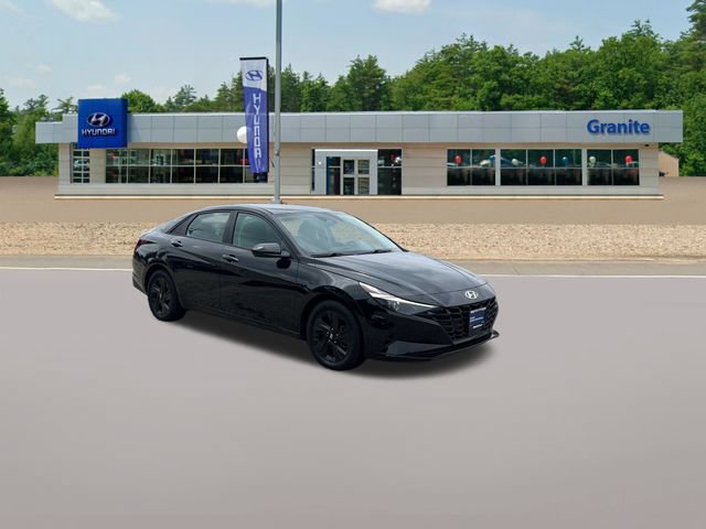 Certified 2021 Hyundai Elantra SEL w/ Convenience Package FWD image 5