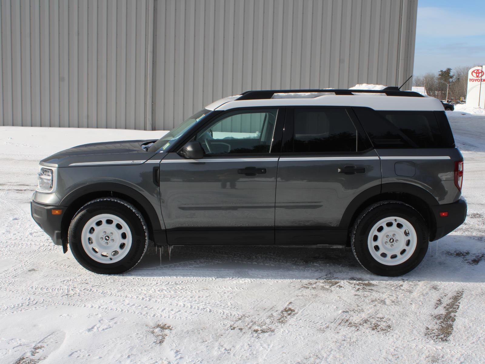 Used 2025 Ford Bronco Sport Heritage w/ Convenience Package image 5