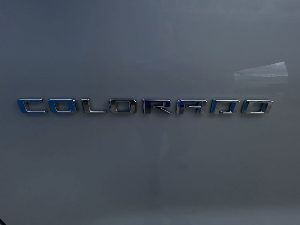 Used 2026 Chevrolet Colorado ZR2 w/ Technology Package image 32