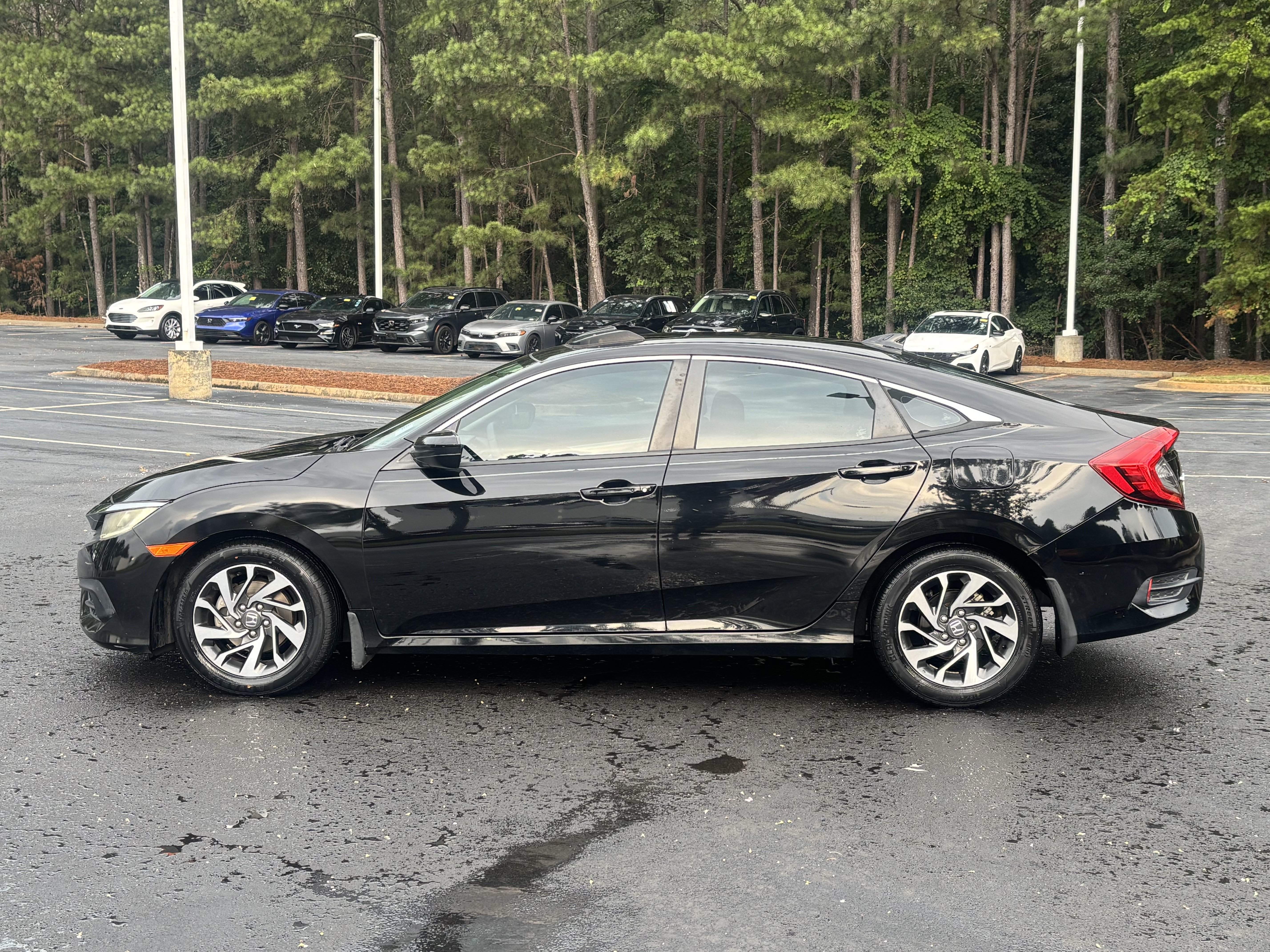 Used 2017 Honda Civic EX image 9