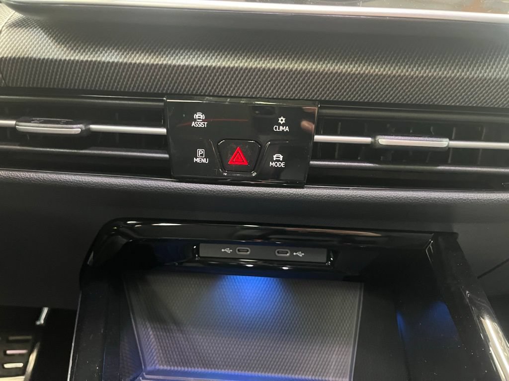New 2026 Volkswagen GTI SE image 16