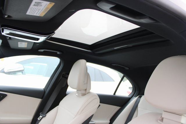 New 2025 Mercedes-Benz C 300 4MATIC Sedan image 16