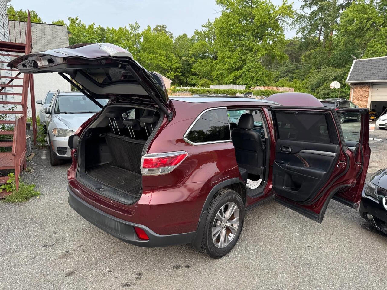 Used 2015 Toyota Highlander XLE image 9