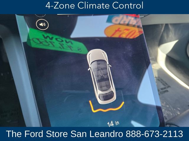 Used 2024 Lucid Air Touring image 19